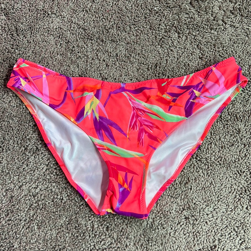 Swimsuit bottoms